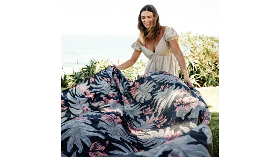 Matador Volcom Pocket Blanket - Image 6